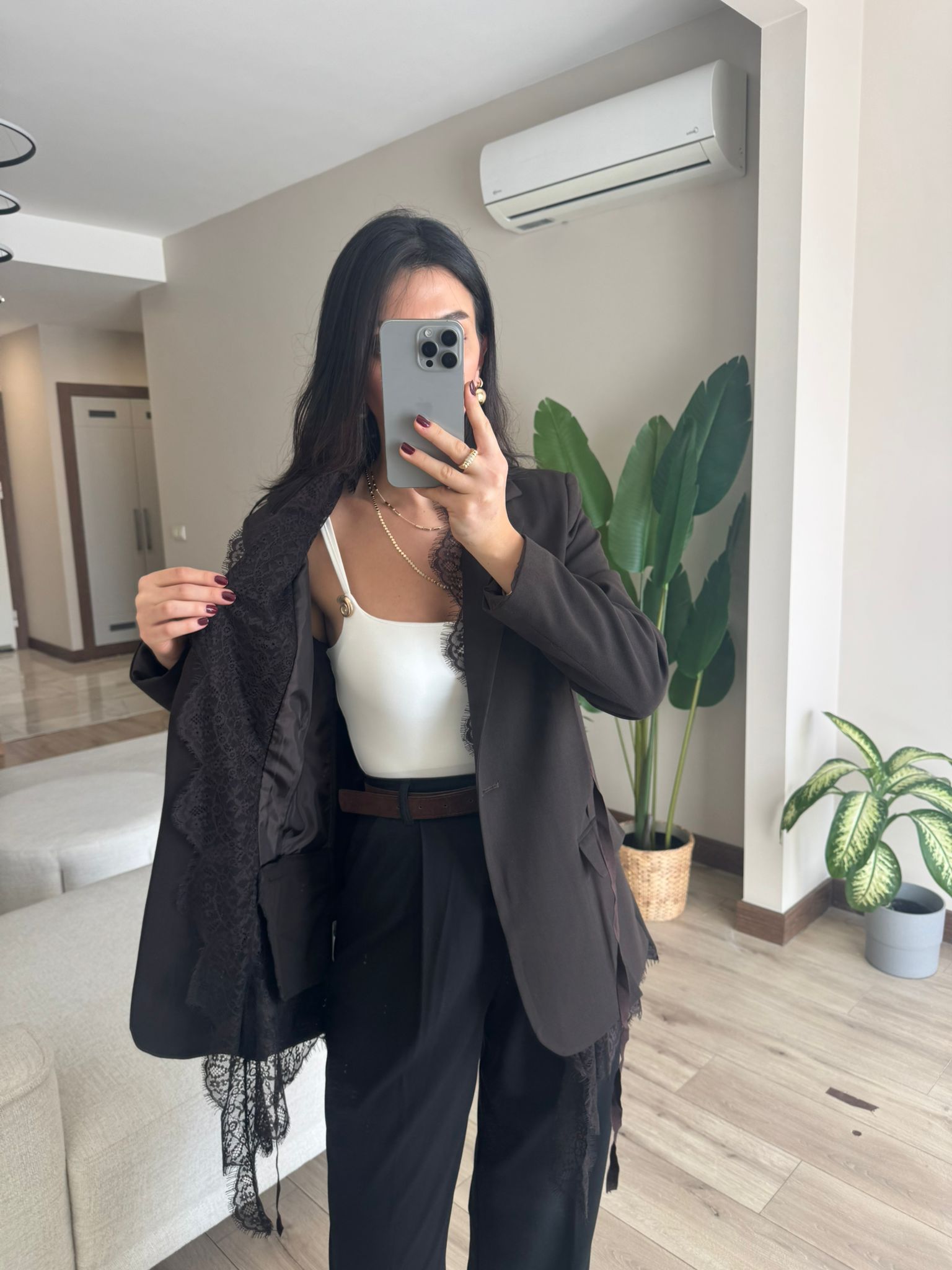 Dantel Detaylı Blazer Ceket