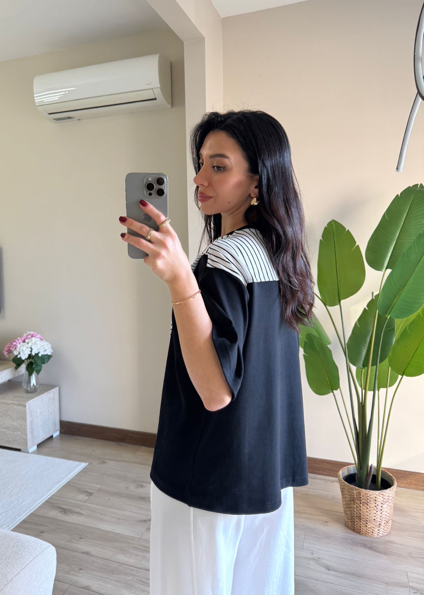 Siyah Beyaz Çizgili Şal Bağlama Detaylı Tshirt