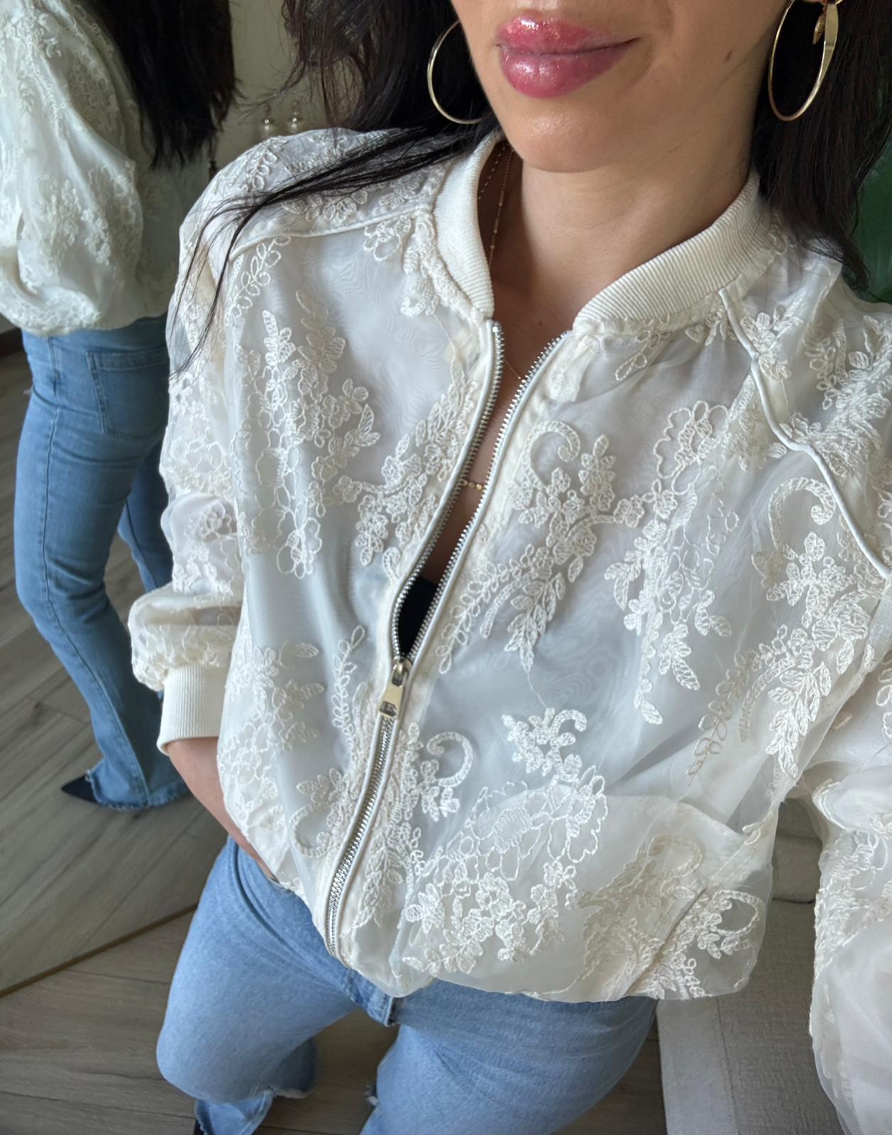 Fisto İşlemeli Ceket