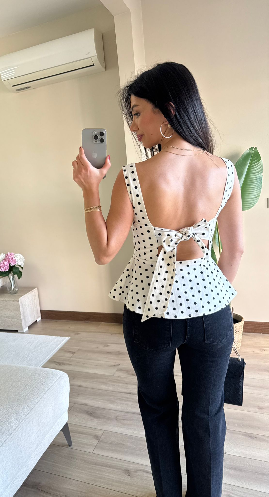 Kare Yaka Puantiyeli Bluz Sırt Kurdele Detaylı