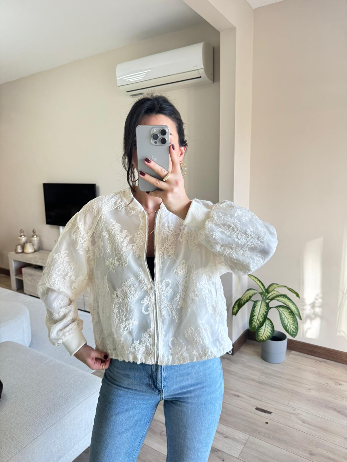 Fisto İşlemeli Ceket