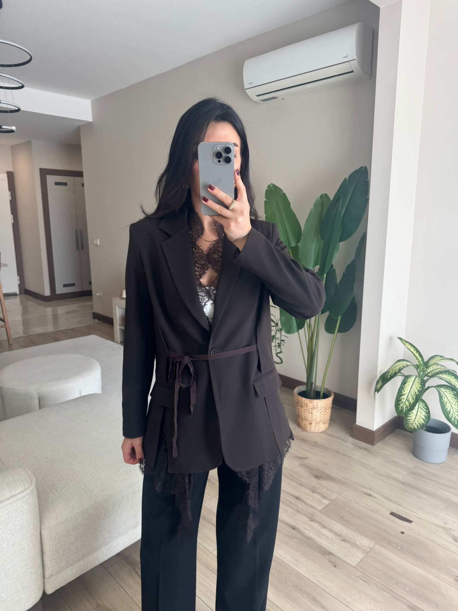 Dantel Detaylı Blazer Ceket