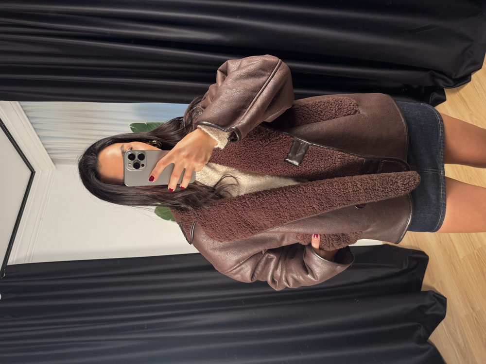 Peluş Detaylı Nubuk Mont