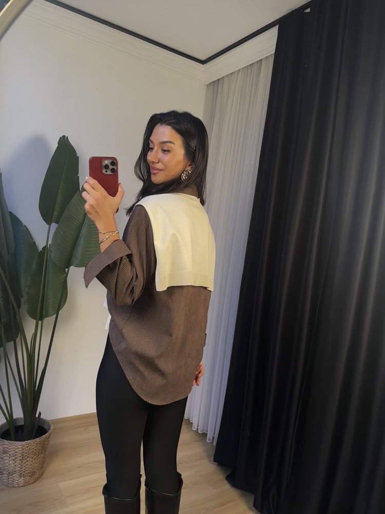 Kendinden Trikolu Çizgili Gömlek